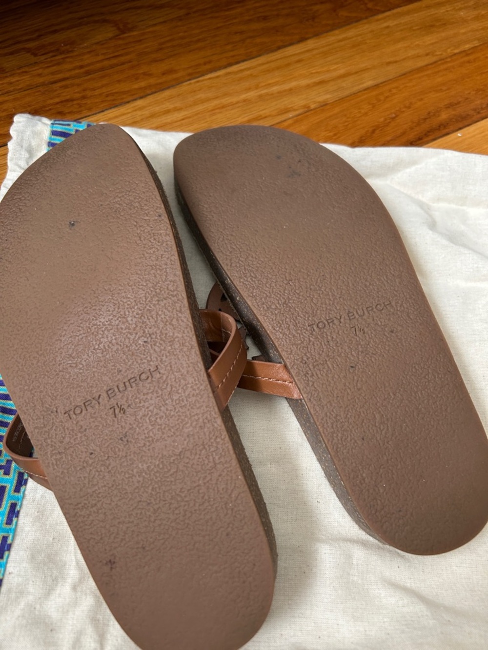 Tory Burch Brown Leather Cutout Logo Thong Sandals - Picture 3 of 3